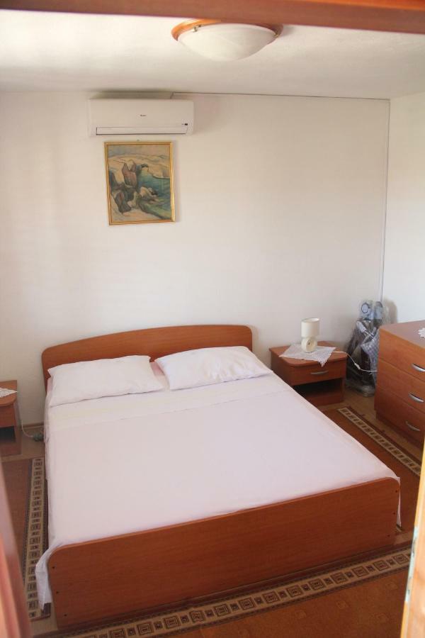 Apartament App Dujmovic Supetar Zewnętrze zdjęcie